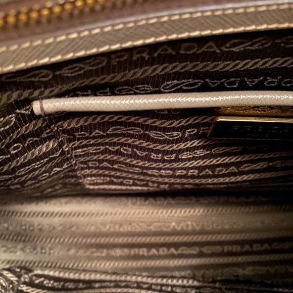 PRADA SAFFIANO LUX DOUBLE ZIP HANDBAG (ARGUILLA) - Picture 3 of 16